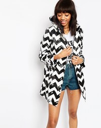 Макинтош с шевронным принтом ASOS - Черно-белый
