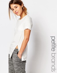 Футболка с разрезом спереди Boohoo Petite - Белый