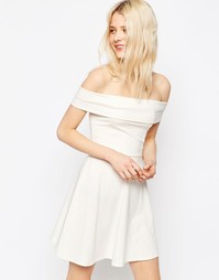 Короткое приталенное платье ASOS - Кремовый