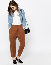 Зауженные брюки-галифе в стиле casual от ASOS - Коричневый