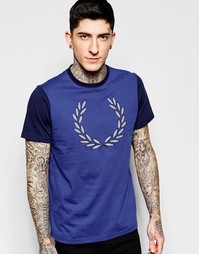 Футболка с лавровым венком и контрастными рукавами Fred Perry