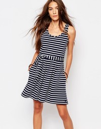 Трикотажное приталенное платье в полоску со свободной юбкой Jack Wills