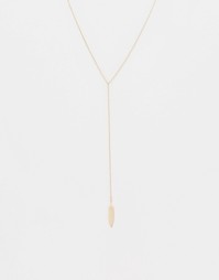 Ожерелье с подвеской-листиком ASOS - Золотой