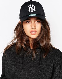 Черная сетчатая кепка с белой вышивкой NY New Era - Черный