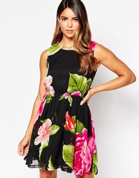 Короткое приталенное платье с тропическим принтом AX Paris - Черный