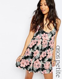 Пляжное платье с люверсами и тропическим принтом ASOS PETITE