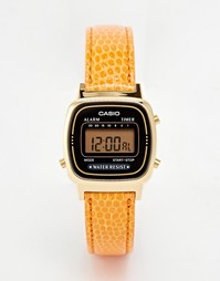 Цифровые часы с оранжевым кожаным ремешком Casio LA670WEGL-4A2EF