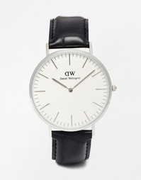 Часы с кожаным ремешком 40 мм Daniel Wellington Classic Reading