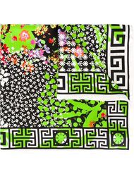 silk foulard Versace