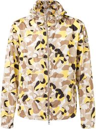 камуфляжная куртка-ветровка Moncler