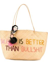 'Silence is better' tote Mua Mua