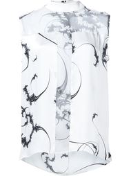 'Privet' panel top Thomas Wylde