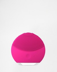 Мини-щеточка цвета фуксия Foreo Luna 2 - Fushia