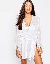 Шифоновый халат с кружевными манжетами ASOS BRIDAL - Белый