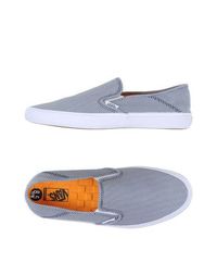 Низкие кеды и кроссовки Vans