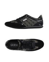 Низкие кеды и кроссовки Guess