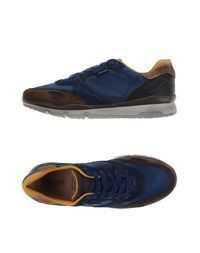 Низкие кеды и кроссовки Geox