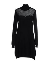 Короткое платье Guess