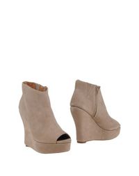 Бежевые Полусапоги и высокие ботинки Jeffrey Campbell