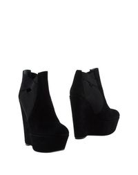 Ботинки Stuart Weitzman