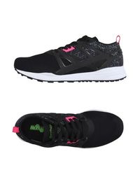 Низкие кеды и кроссовки Reebok