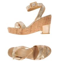 Сандалии Stuart Weitzman