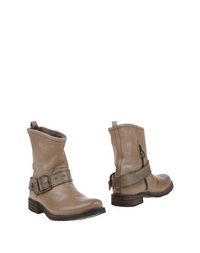 Зеленые Полусапоги и высокие ботинки Fiorentini+Baker