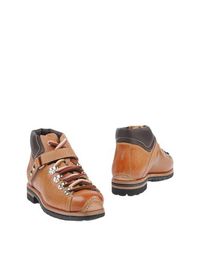 Полусапоги и высокие ботинки Santoni