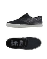 Низкие кеды и кроссовки Etnies