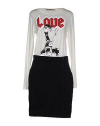 Короткое платье Love Moschino