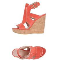 Сандалии Stuart Weitzman