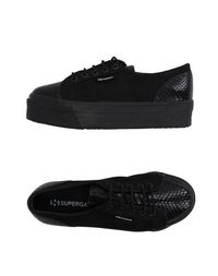 Низкие кеды и кроссовки Superga