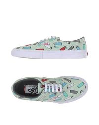 Низкие кеды и кроссовки Vans