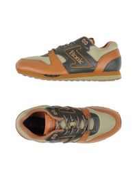 Низкие кеды и кроссовки Etonic