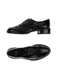 Обувь на шнурках Stuart Weitzman