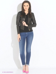 Куртки GUESS