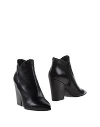 Черные Полусапоги и высокие ботинки Giampaolo Viozzi