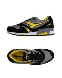 Низкие кеды и кроссовки Diadora