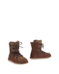 Коричневые Полусапоги и высокие ботинки UGG Australia