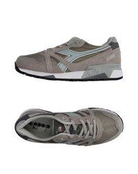 Низкие кеды и кроссовки Diadora