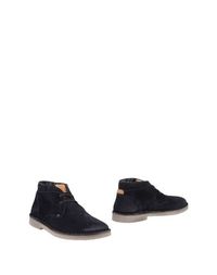 Полусапоги и высокие ботинки Wrangler