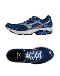 Низкие кеды и кроссовки Mizuno