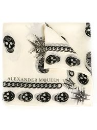 шарф с принтом черепов и медальонов Alexander McQueen