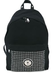 eyelet backpack Versus