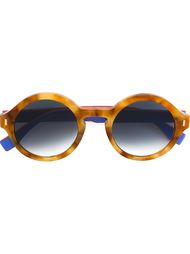 солнцезащитные очки Fendi