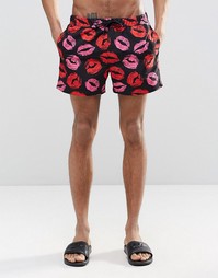 Короткие шорты для плавания с принтом губ ASOS - Черный