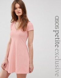 Короткое приталенное платье‑футболка с V‑образным вырезом ASOS PETITE