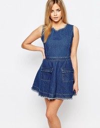Джинсовое приталенное платье с необработанной кромкой Boohoo - Синий