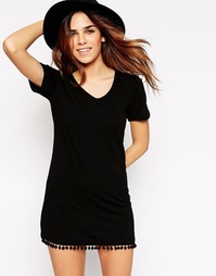 Платье-футболка с помпонами по кромке ASOS - Черный