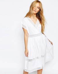 Платье миди с запахом и кружевными вставками ASOS - Белый